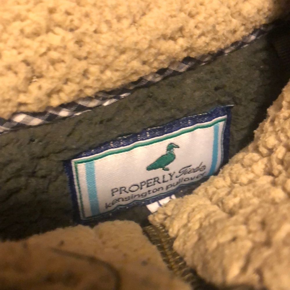 Properly tied pullover